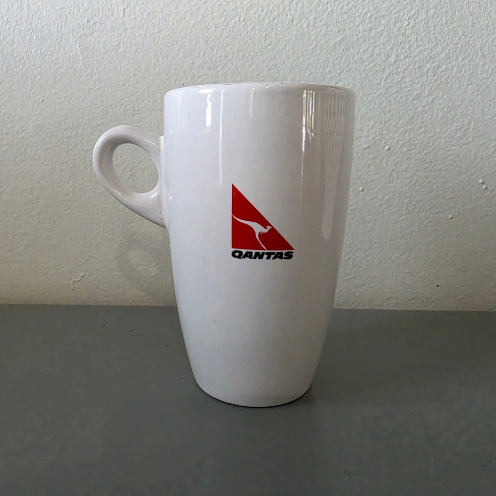 Qantas Airways Coffee Mug White Ceramic Red Kangaroo Logo Aviation Collectible